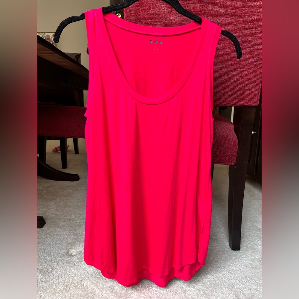 Hot Pink Three Dots Flowy Scoop Neck Tank Top with Rounded Hem, NWOT